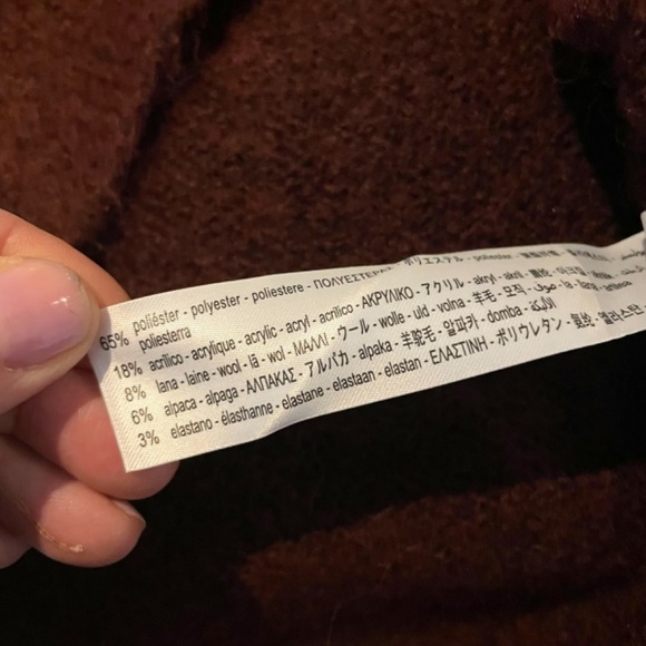 NWT Burgundy Boxy V Neck Sweater 🤍 - Picture 7 of 9